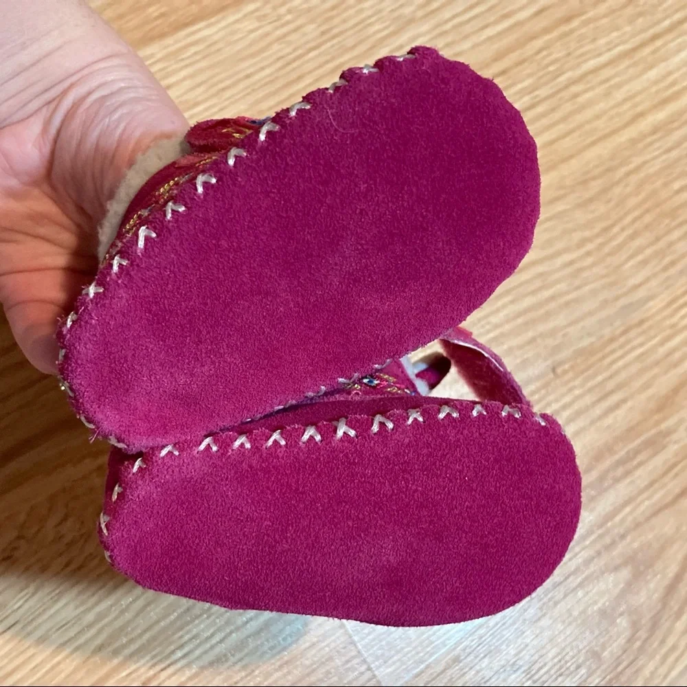 The‎ Childrens Place Baby Girl Pink Embroidered Fur Lined Booties 3-6 Months